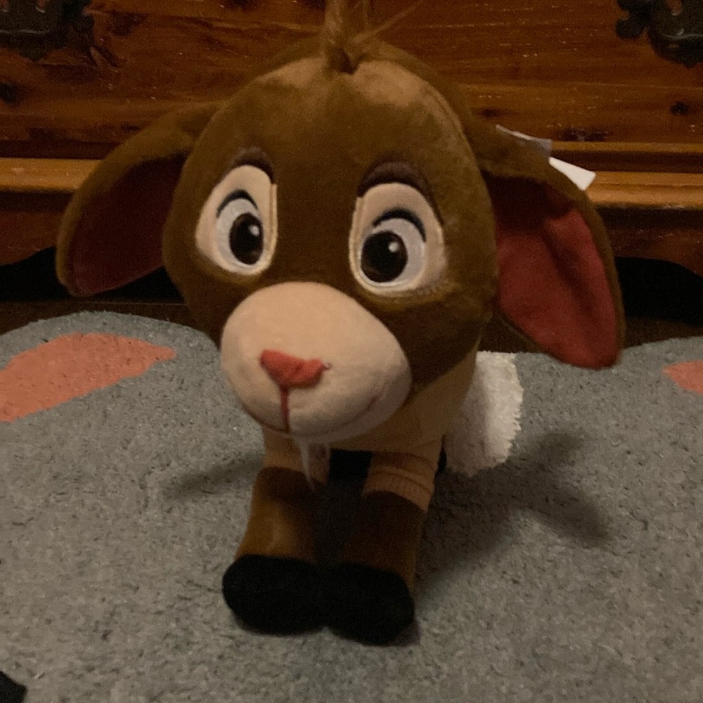 BRAND NEW DISNEY STUFF ANIMAL! NWT! SMOKE FREE HOME!